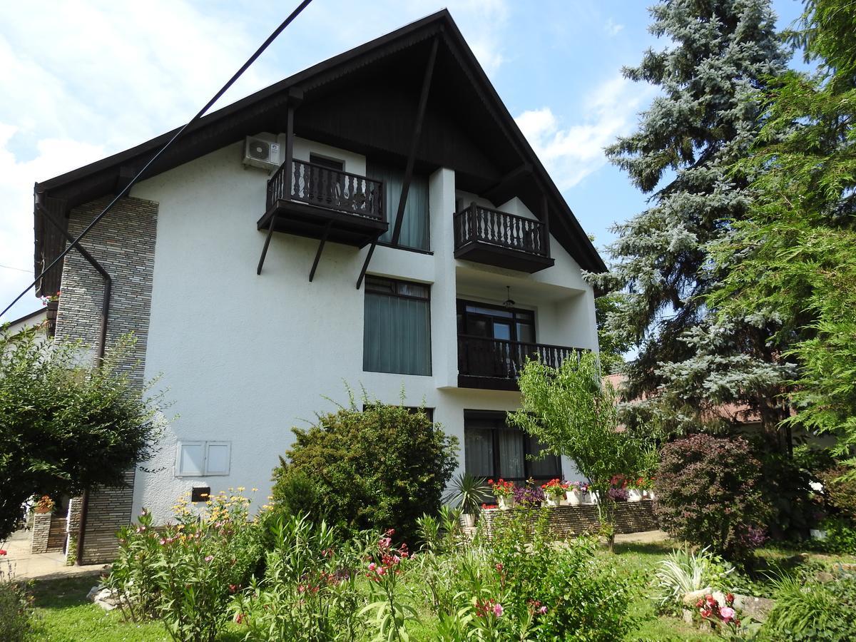 Haus Gizella Hotel Harkány Exterior photo